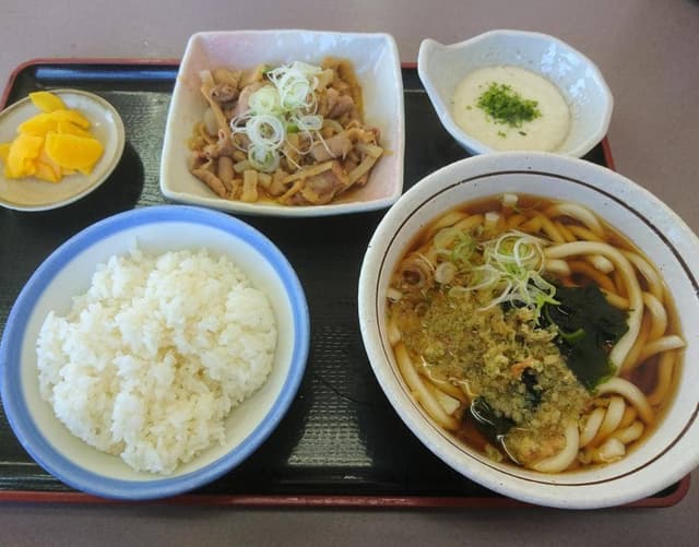 山田うどん 高田店 - サブ画像1