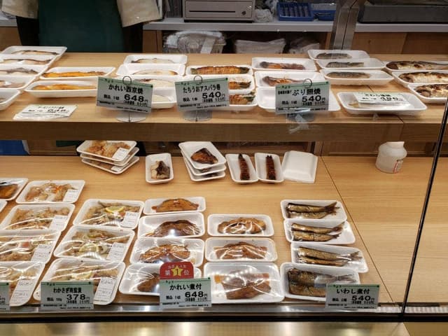 魚道楽 富惣 神戸阪急店 - サブ画像1