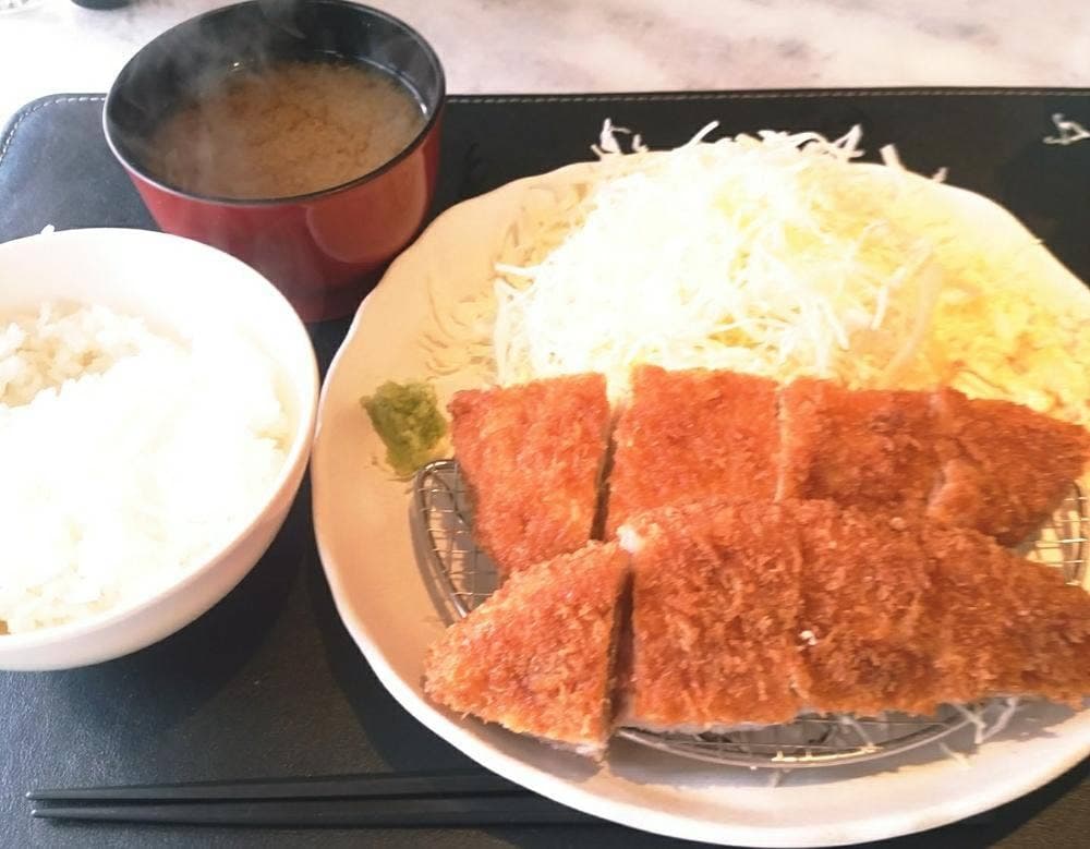 シャンホル