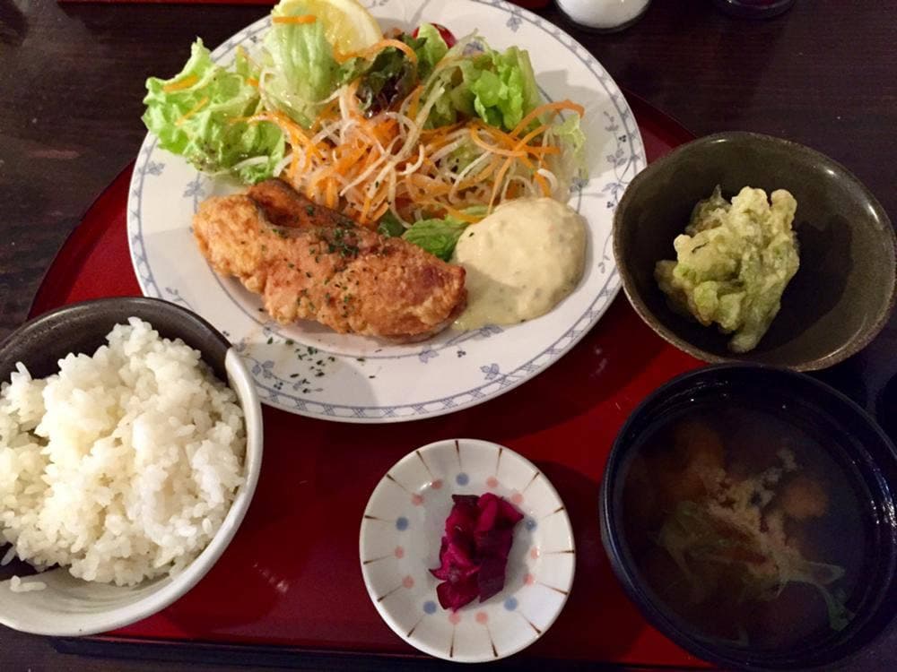 定食居酒屋炭火焼のり八