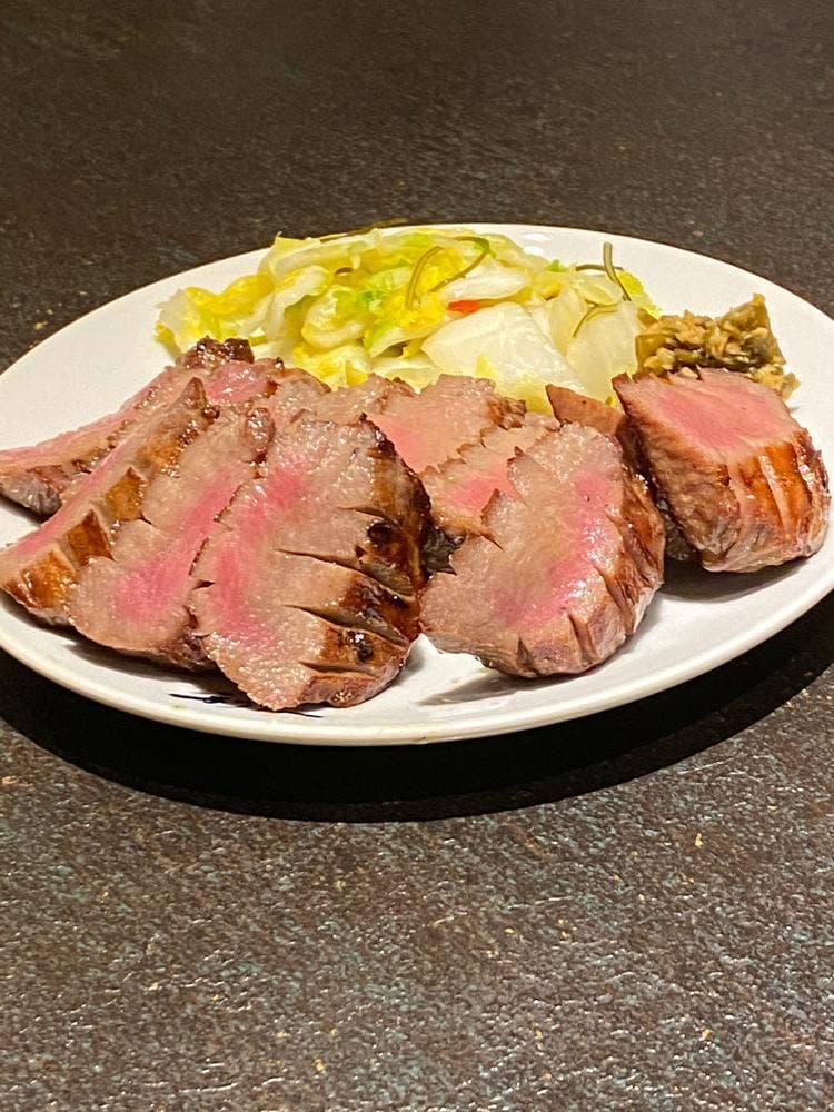 牛たん炭焼 利久 西口本店