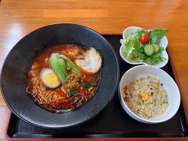 餃子菜館 万徳 - サブ画像1