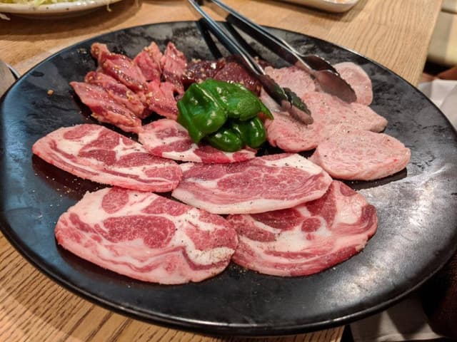 青葉台ホルモン 三百屋 - サブ画像1
