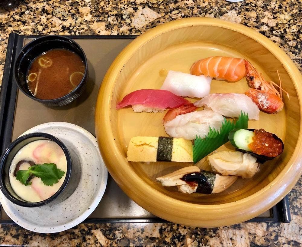 寿司処角日比野店
