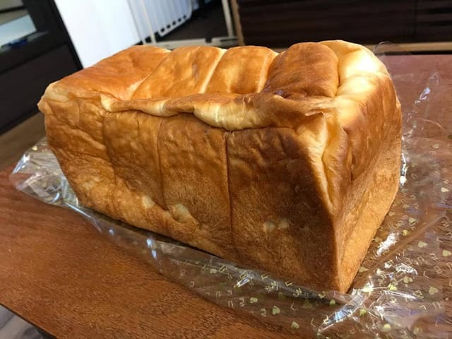 高級食パン専門店 くちびるが止まらない - サブ画像2