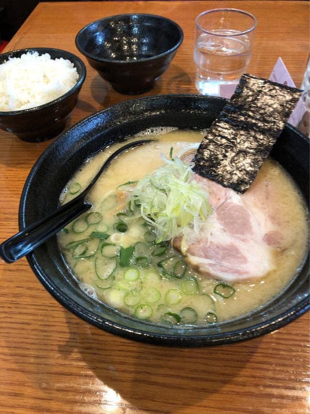 三代目 久留米ラーメン よかろうもん - サブ画像3