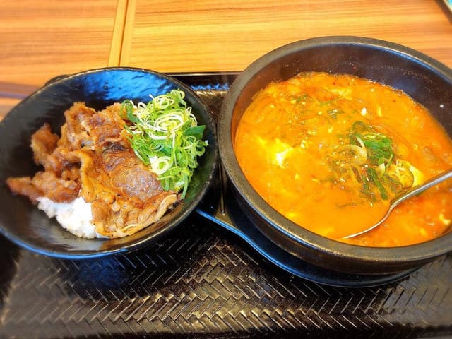 韓丼 秋田中央店 - サブ画像3
