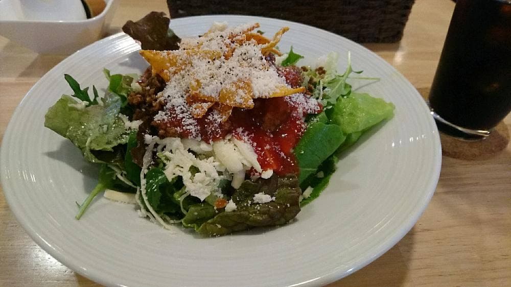 LASISA DINING