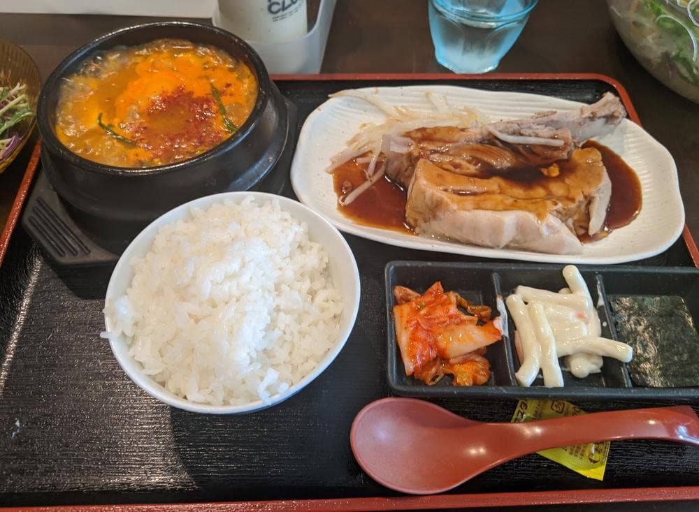 韓国石鍋 創作居酒屋 川田流 新大阪