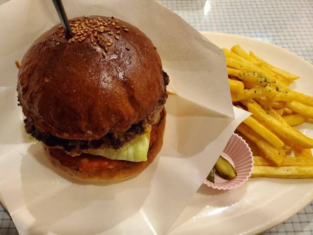 チョッパーズ ハンバーガー&カフェ - サブ画像2