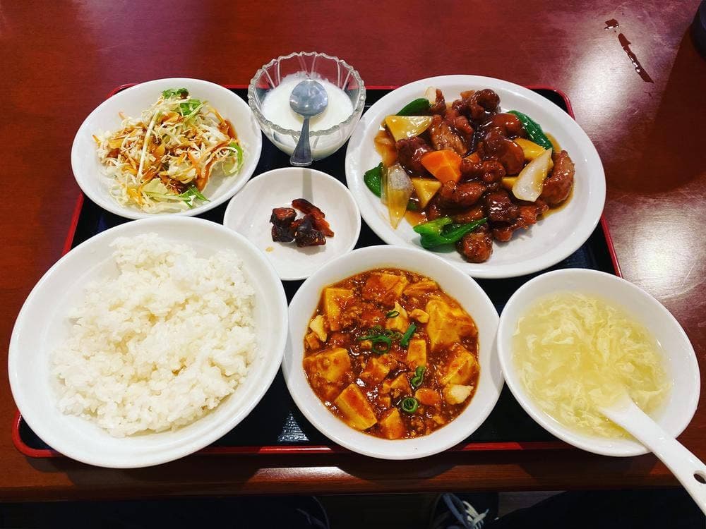 中華料理 如月 本町店