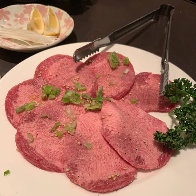 炭火焼肉 ヴィクトリー - サブ画像3