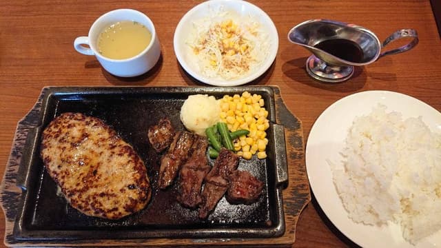 ステーキの王様 平塚店 - サブ画像3
