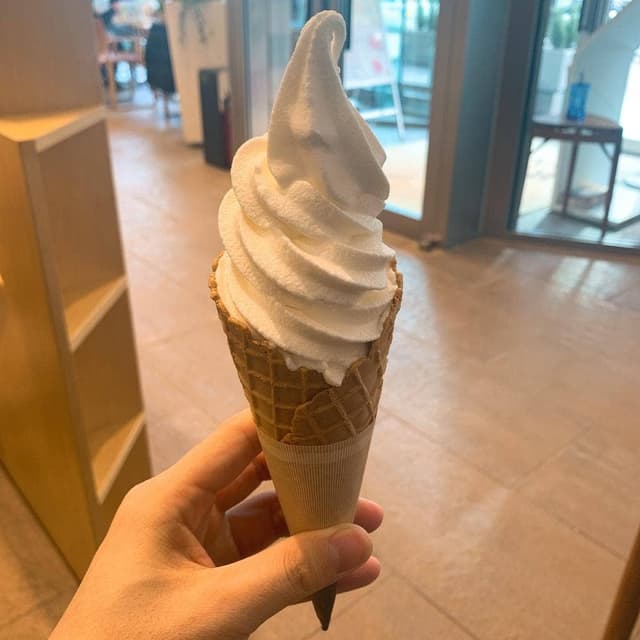 町村農場 大通公園店 - サブ画像1