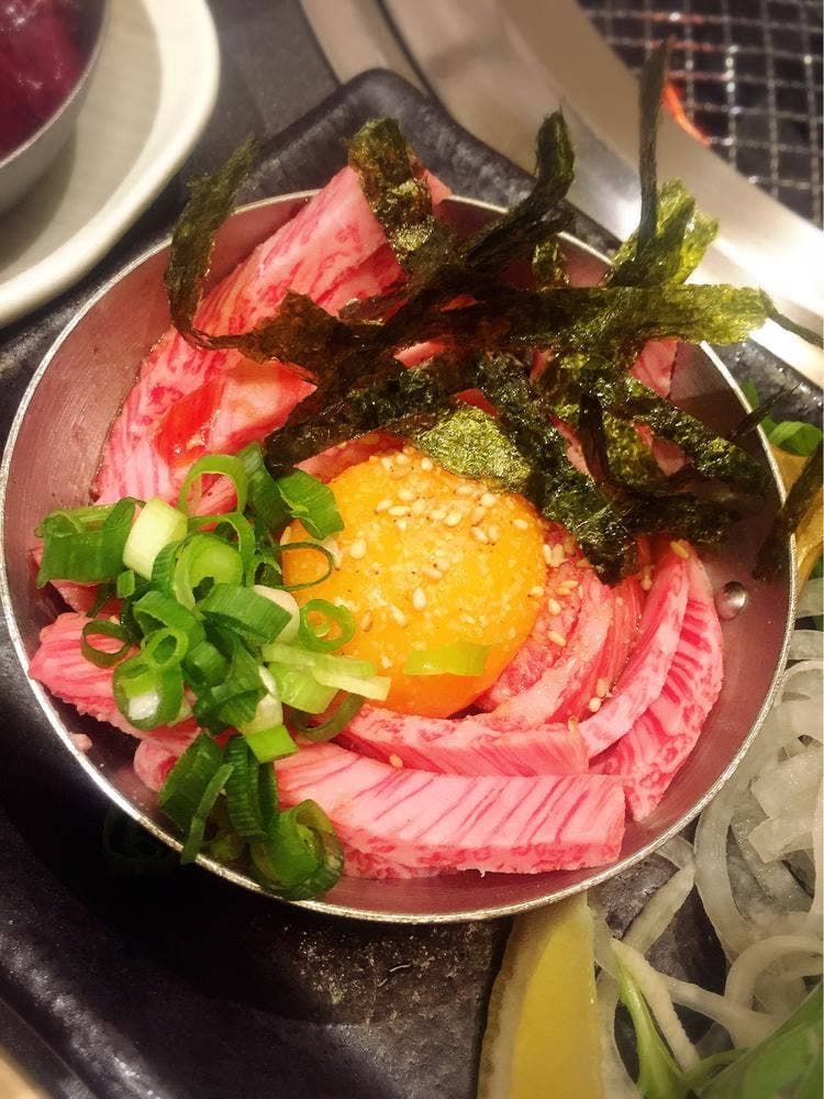 本格炭火焼肉 ぜっぴん