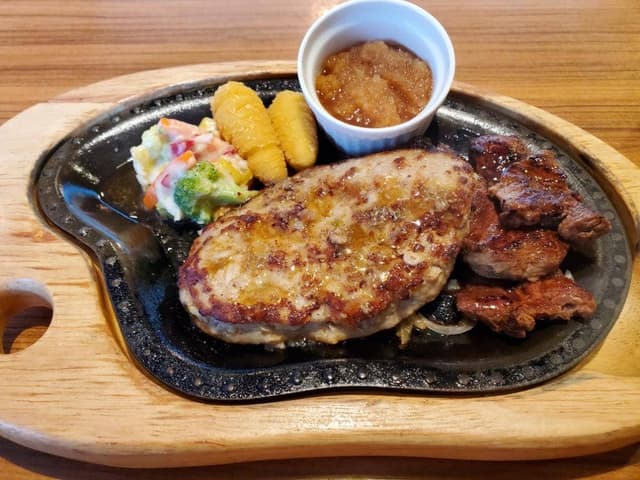 びっくりドンキー 新所沢店 - サブ画像1