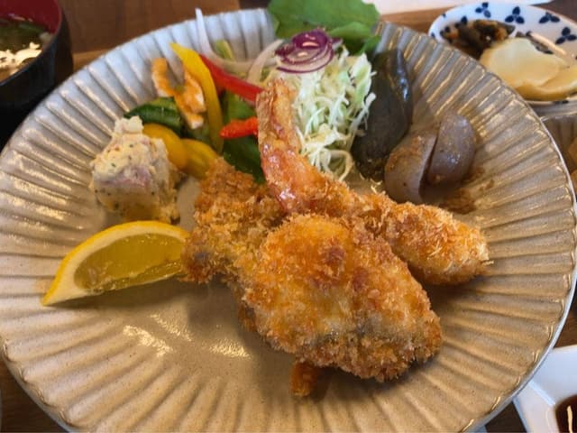Cafe&Bar Blue Bee - サブ画像1