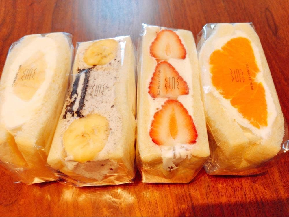 WITH SANDWICH GO-MARU