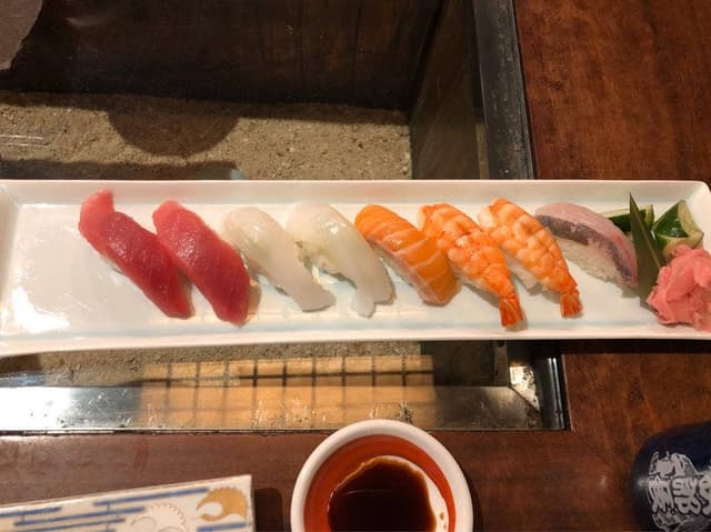 次郎長寿司北谷ハンビー店 - サブ画像1