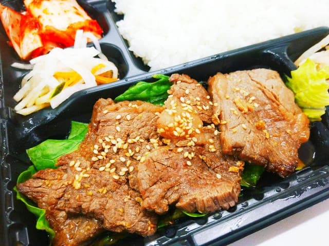 炭火焼肉 煉瓦舎 - サブ画像2