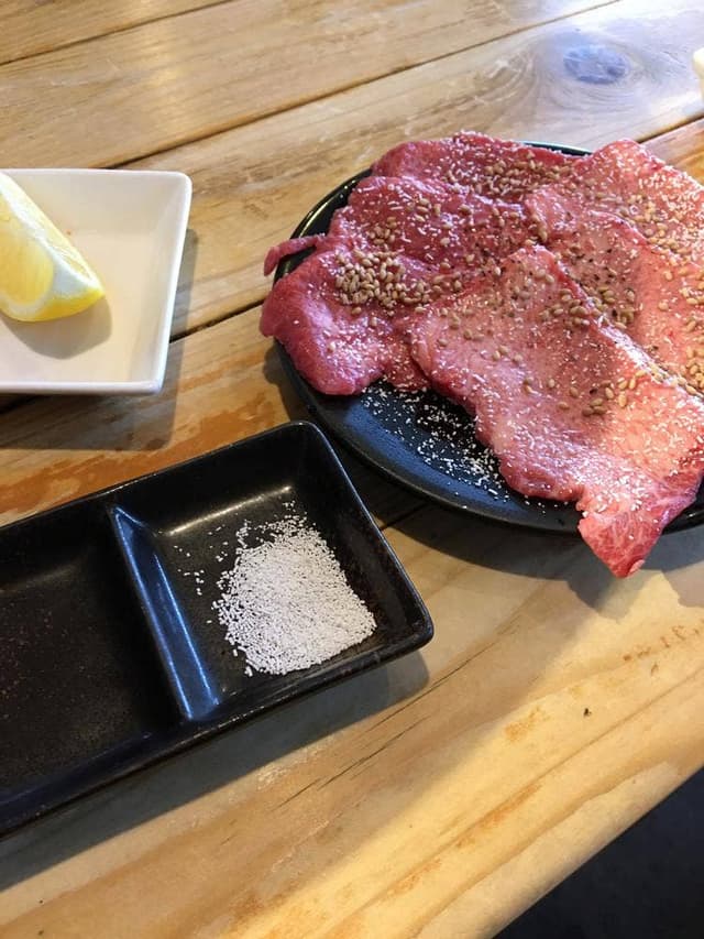 ホルモン・焼肉酒場 一本屋 大崎店 - サブ画像2