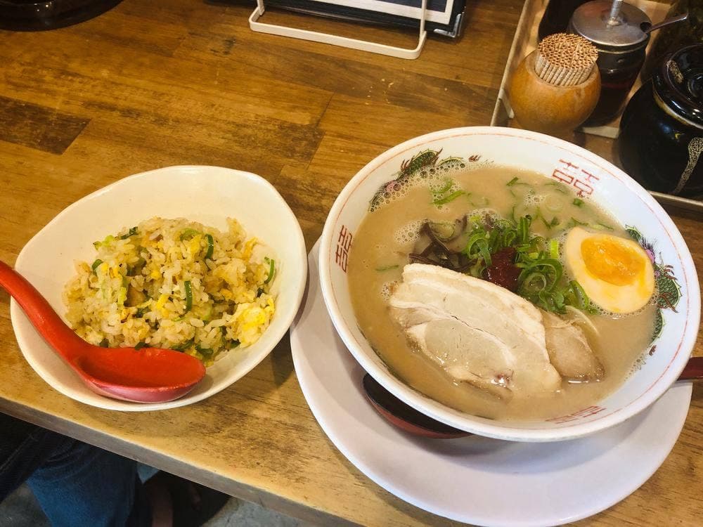 虎と龍 豊中店