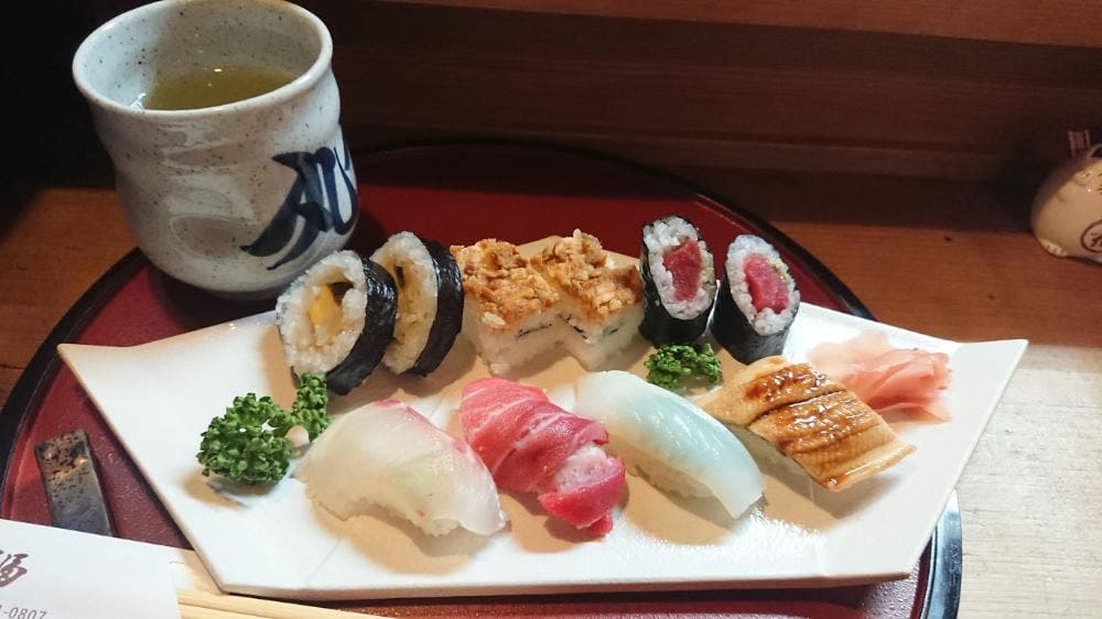 丸福すし店
