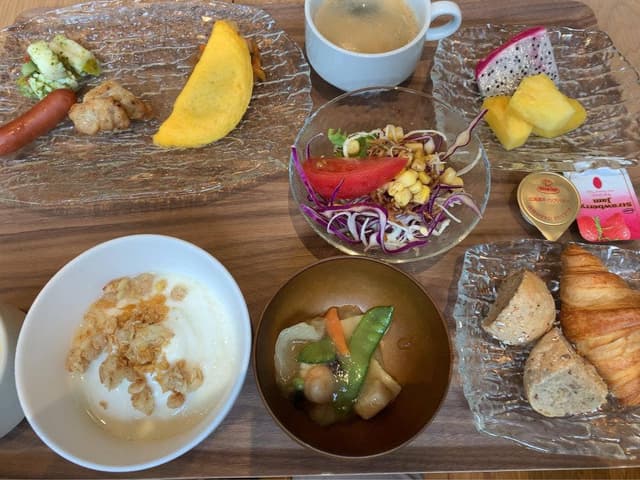 Café Kwazie ホテル・トリフィート那覇旭橋 - サブ画像2