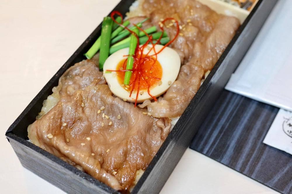 炭火焼肉 近江牛 太郎也