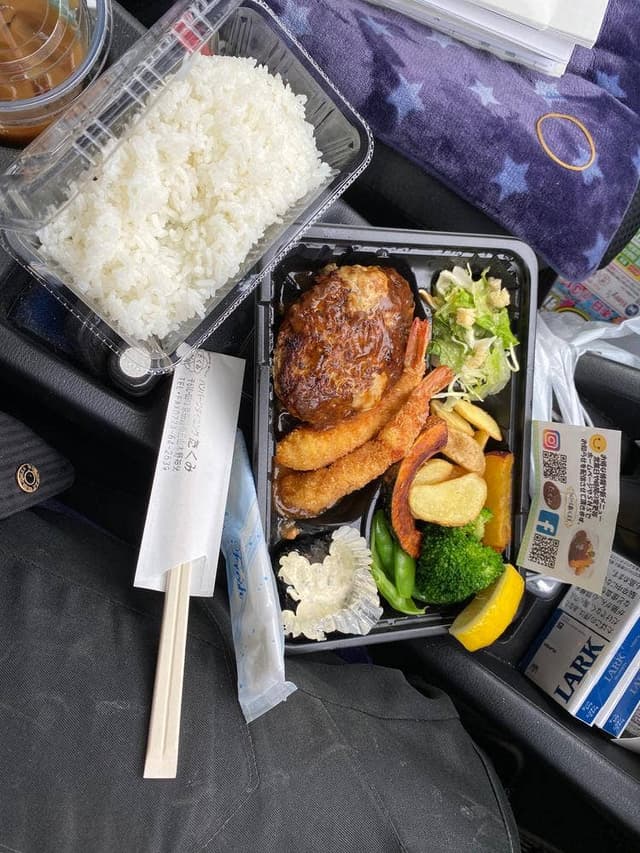 ハンバーグ ダイニング たくみ - サブ画像1