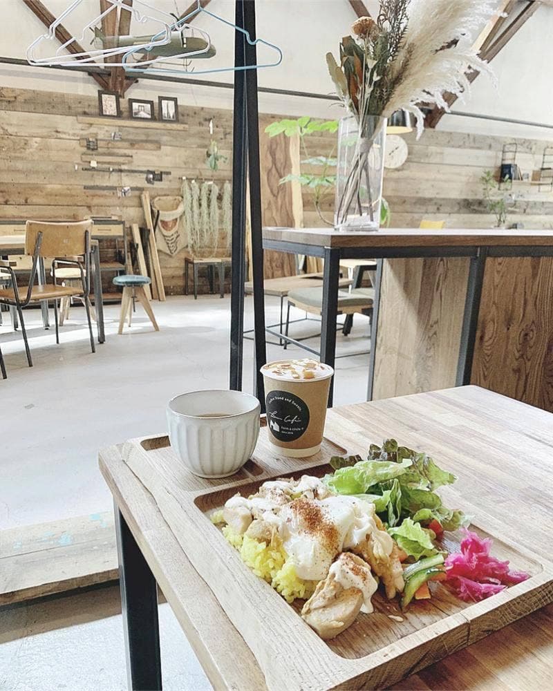 Baum Coffee Stand