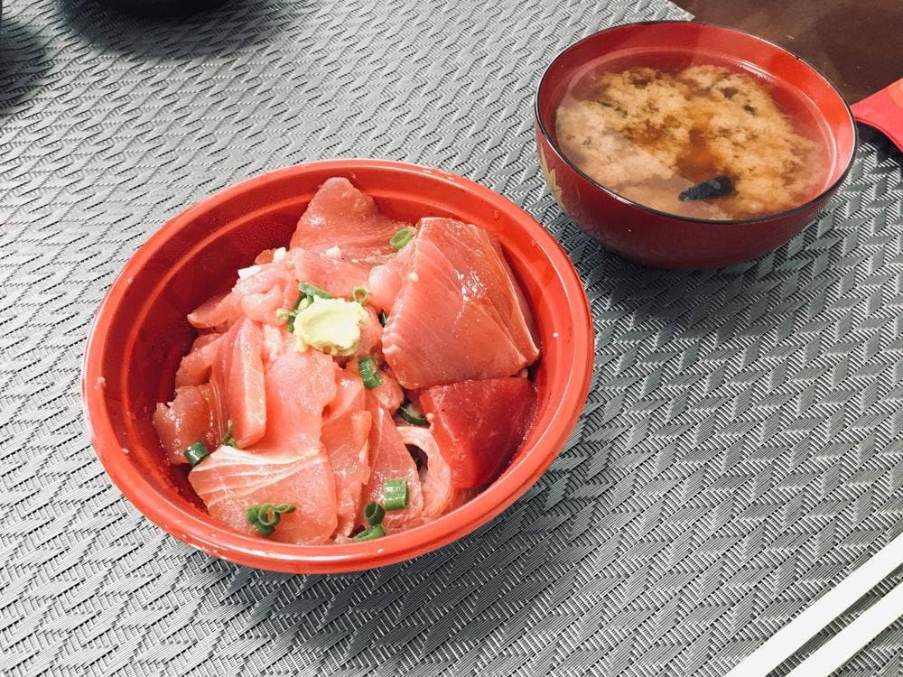 本まぐろ直売所