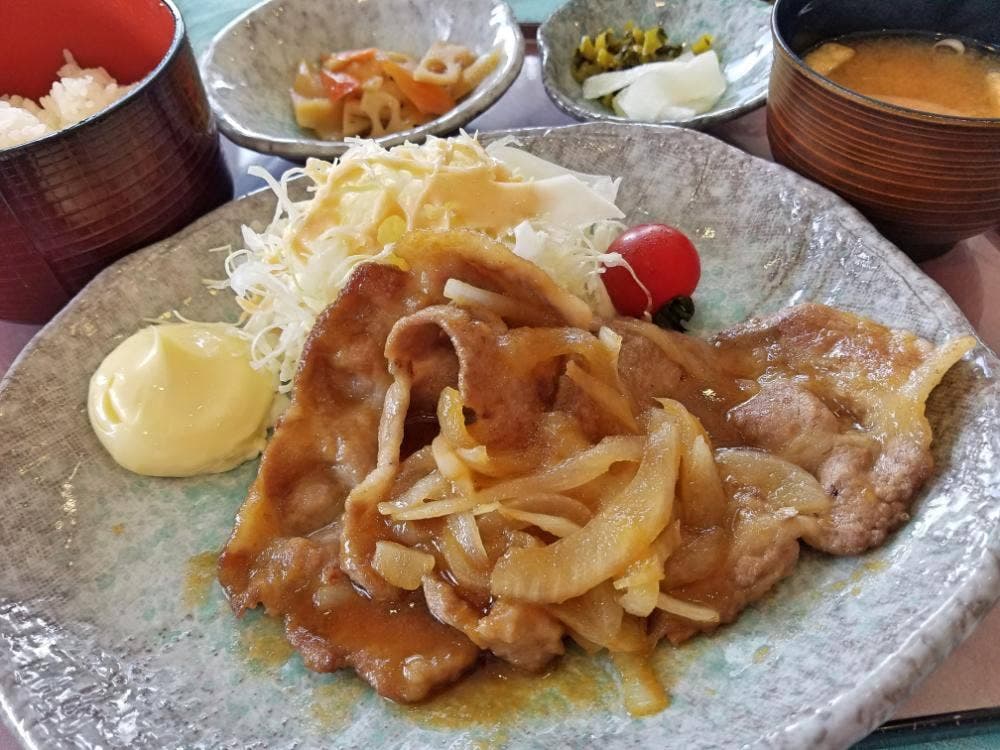 アゼリアヒルズカントリークラブ レストラン