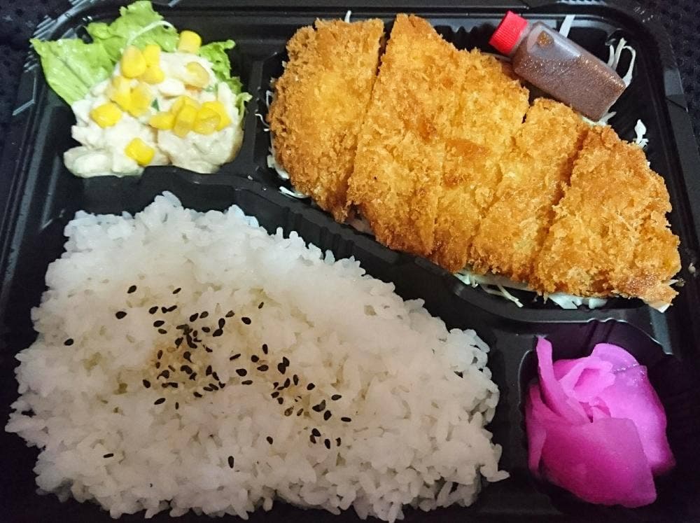 元祖やきかつ 桃タロー