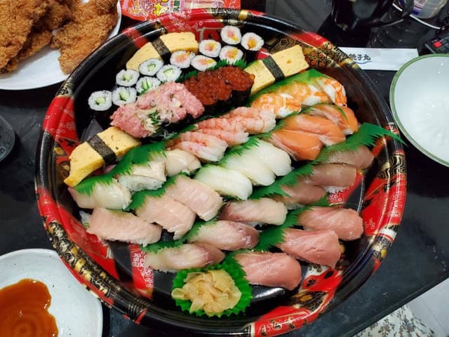 すし銚子丸 竹の塚店 - サブ画像1