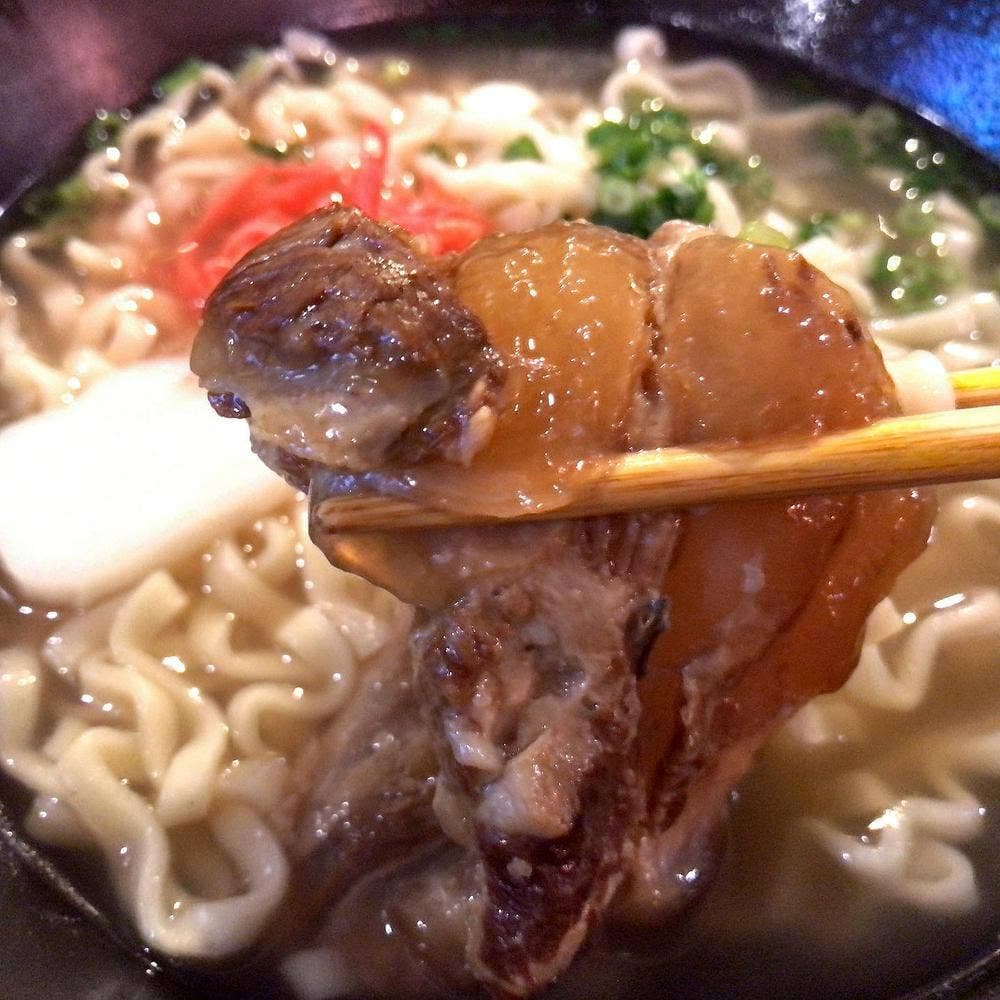 琉球料理・泡盛 旅人