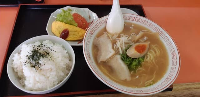 ラーメン吉田屋 - サブ画像2