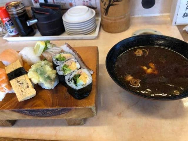 宇兵衛寿司 山手店 - サブ画像2