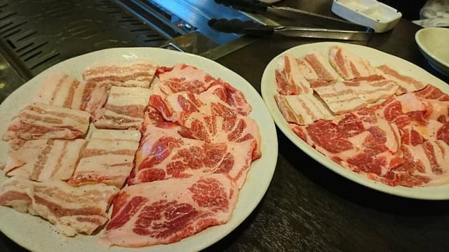 豚焼肉 まがり屋 - サブ画像1