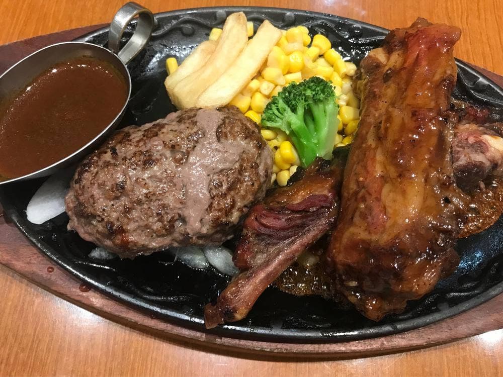 炭火焼ハンバーグ カキヤス イオンレイクタウン店