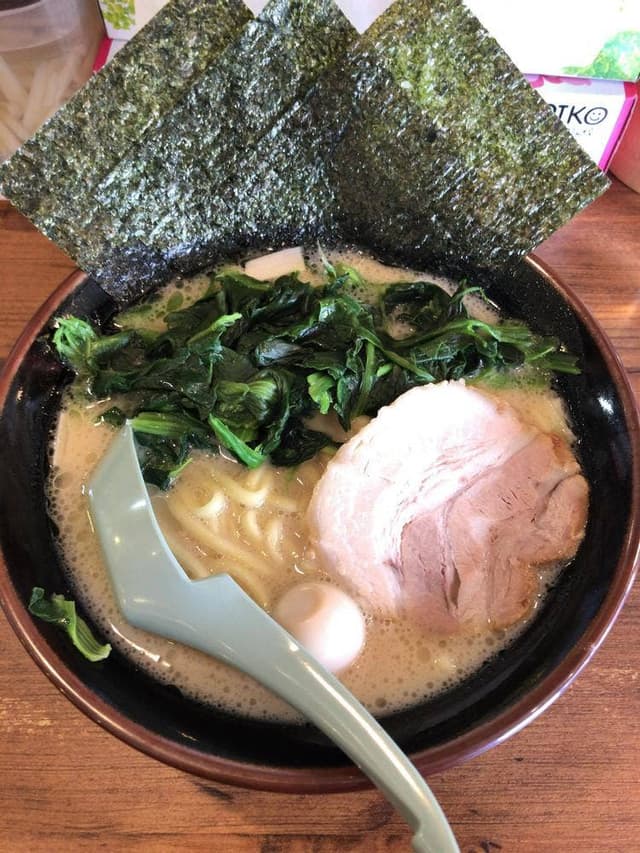 横浜家系ラーメン 極味家 六角橋店 - サブ画像3