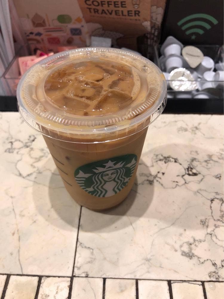 スターバックス コーヒー LUCUA1100 2階 アトリウムガーデン店