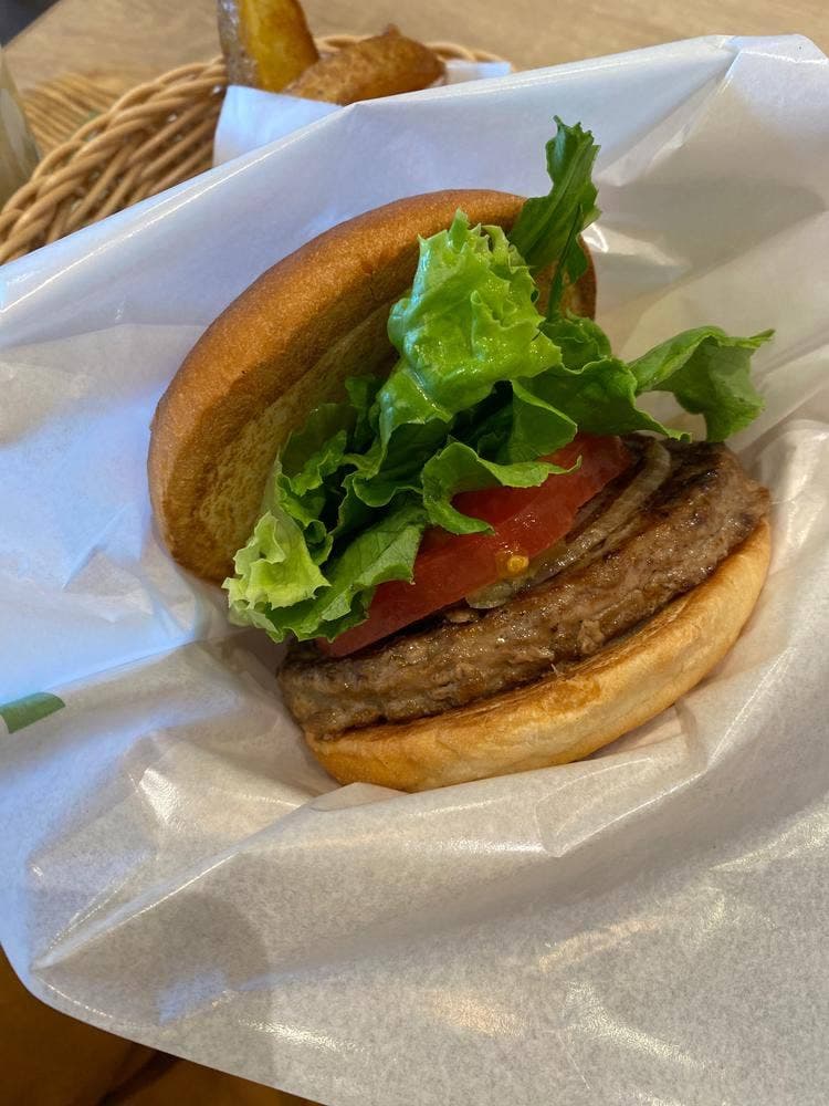 フレッシュネスバーガー ビエラ山科店