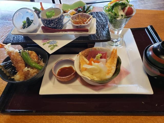 鉄板ダイニング ラパン - サブ画像2