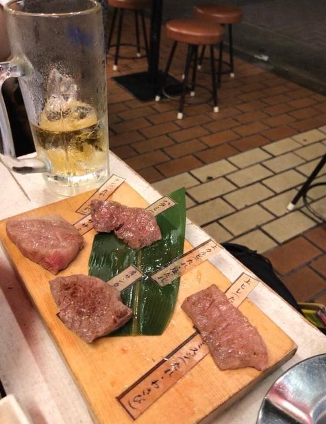 オクヨシ精肉所 アメ横ガード下飲食街 - サブ画像3