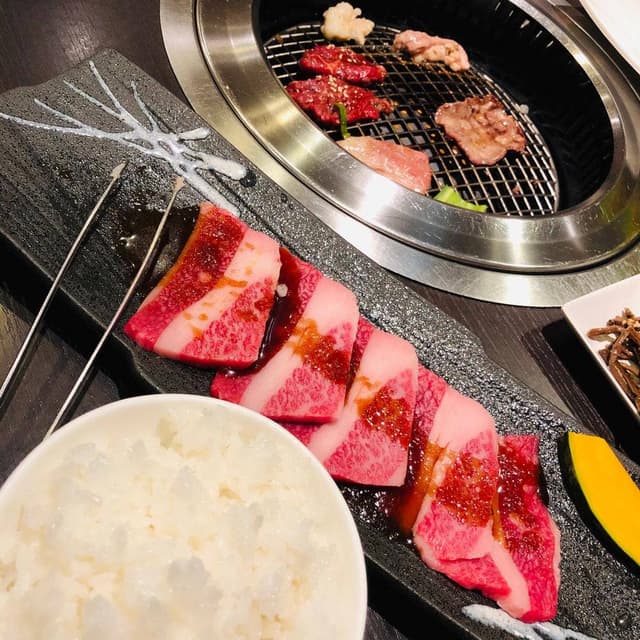 焼肉丸萬 - サブ画像2