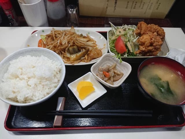 カレーと定食の店 はる - サブ画像1