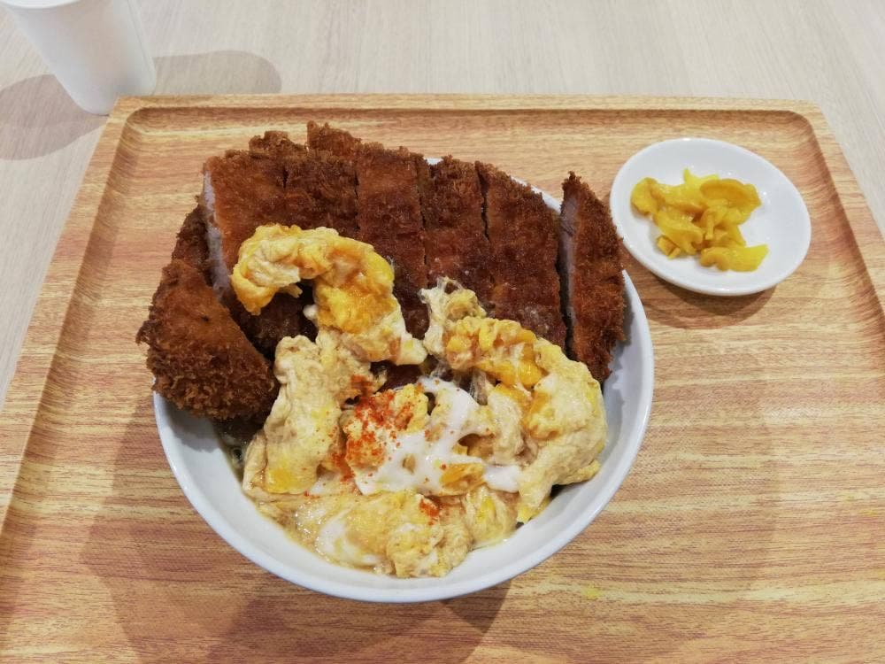 かつ満 みのおキューズモール店