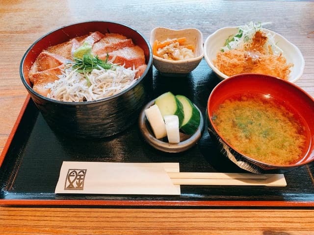 鮨屋のうおきん 恵比寿店 - サブ画像3