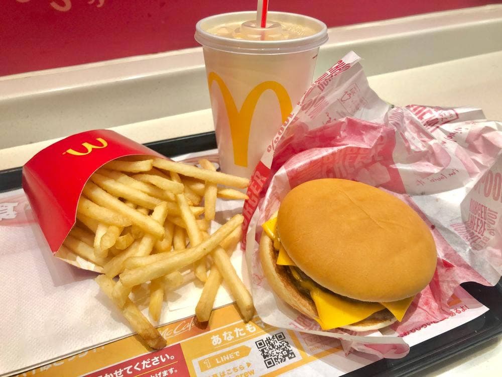 マクドナルド 箱崎T-CAT店